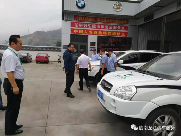 金錘鈑金，銀槍噴漆！龍江汽修值得信賴！