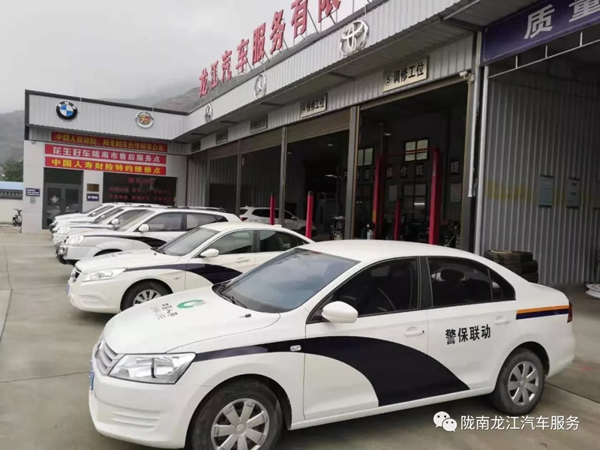 金錘鈑金，銀槍噴漆！龍江汽修值得信賴！
